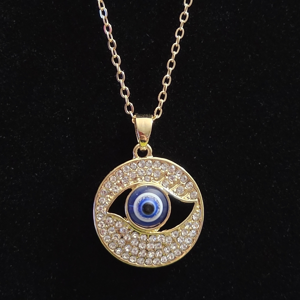 NWOT Gold Color Circular Evil Eye Pendant Necklace